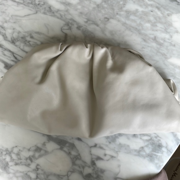 Bottega Veneta Pouch - Picture 2 of 12